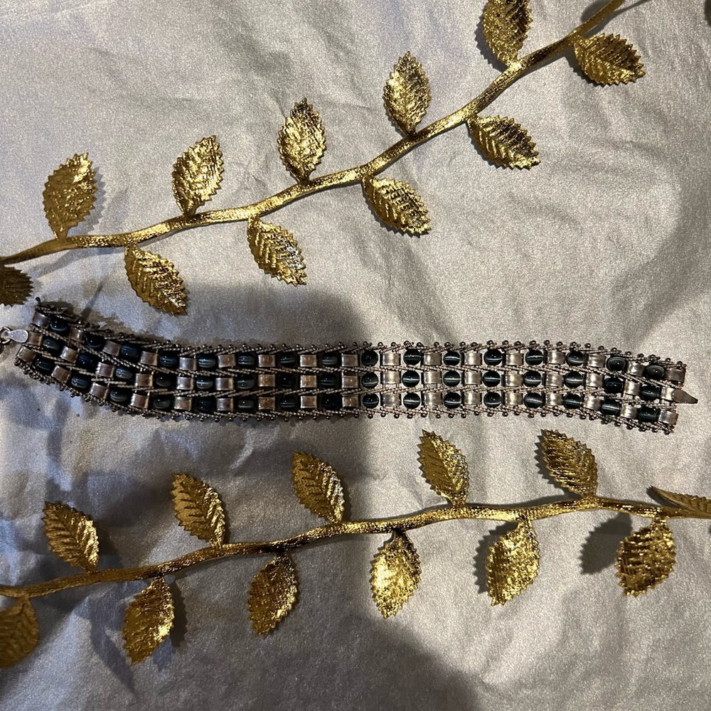Just in- vintage wide sterling silver and cat eye bracelet